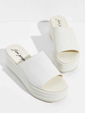 Free People Harbor Flatform Sandals